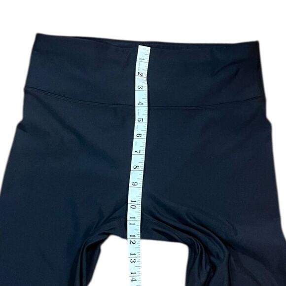Fabletics Women’s Black High-Waisted Leggings, Size M - Picture 6 of 7